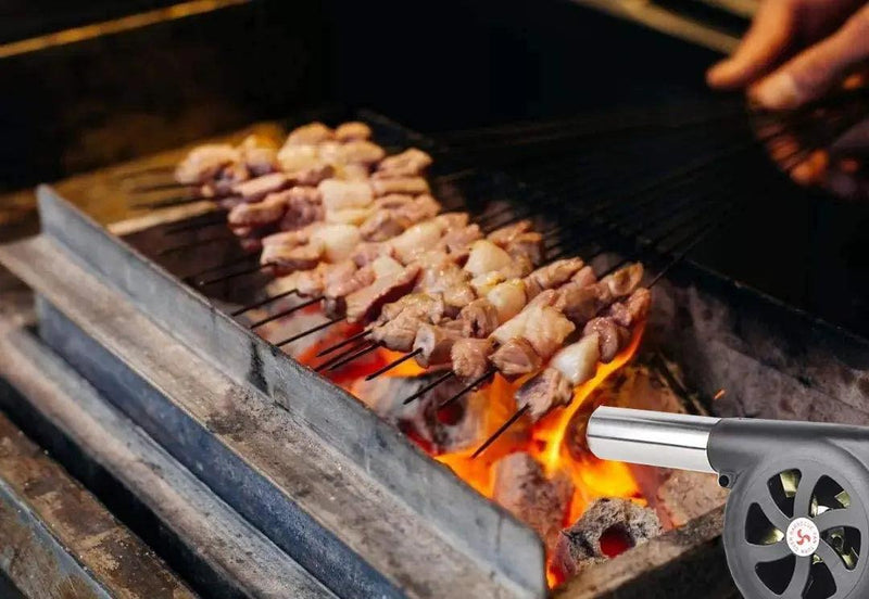 Ventilador Portátil para Churrasco: Praticidade e Controle com Manivela Manual